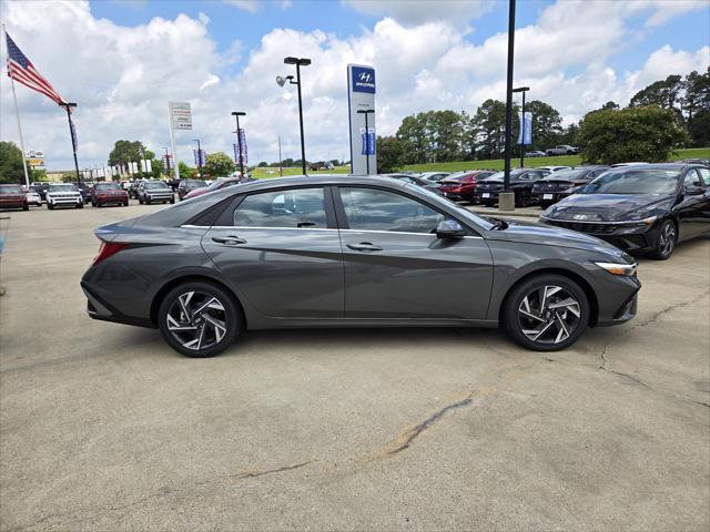 new 2025 Hyundai Elantra car, priced at $31,495