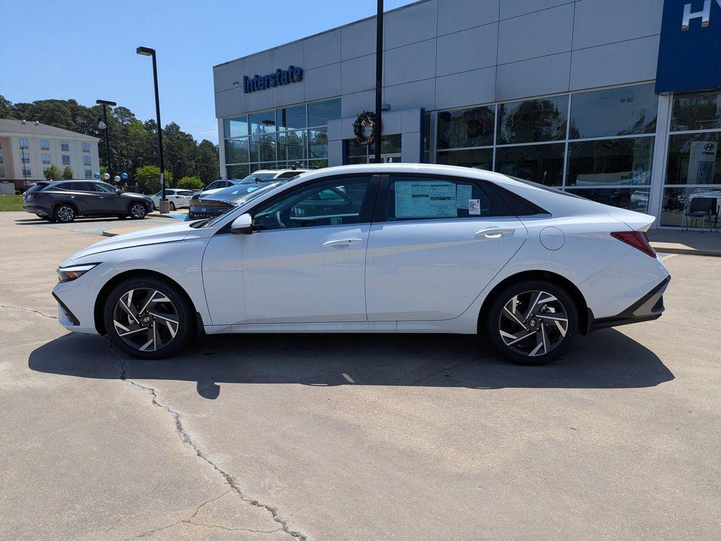 new 2025 Hyundai Elantra car, priced at $27,735