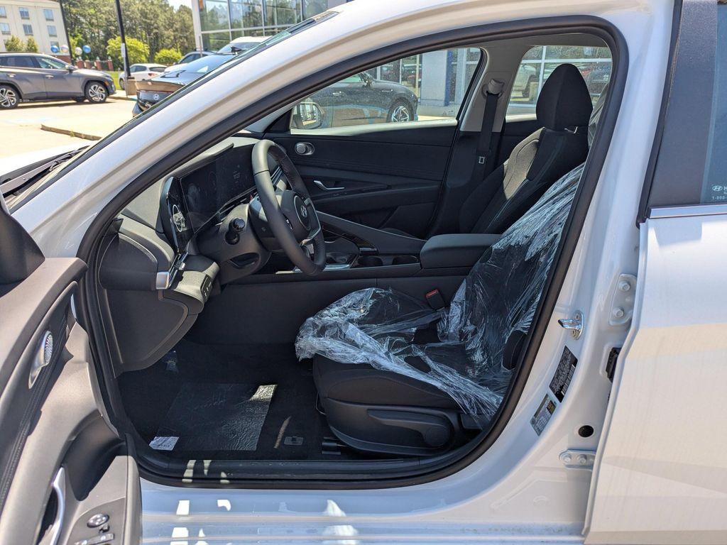 new 2025 Hyundai Elantra car, priced at $27,735