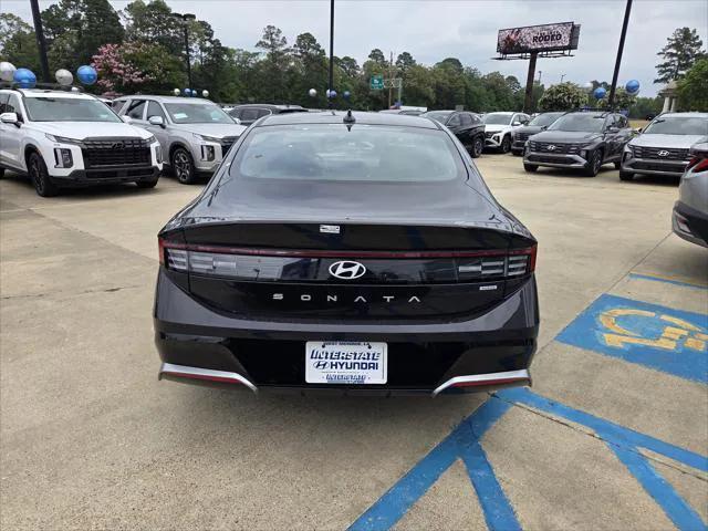 new 2025 Hyundai Sonata Hybrid car, priced at $34,095
