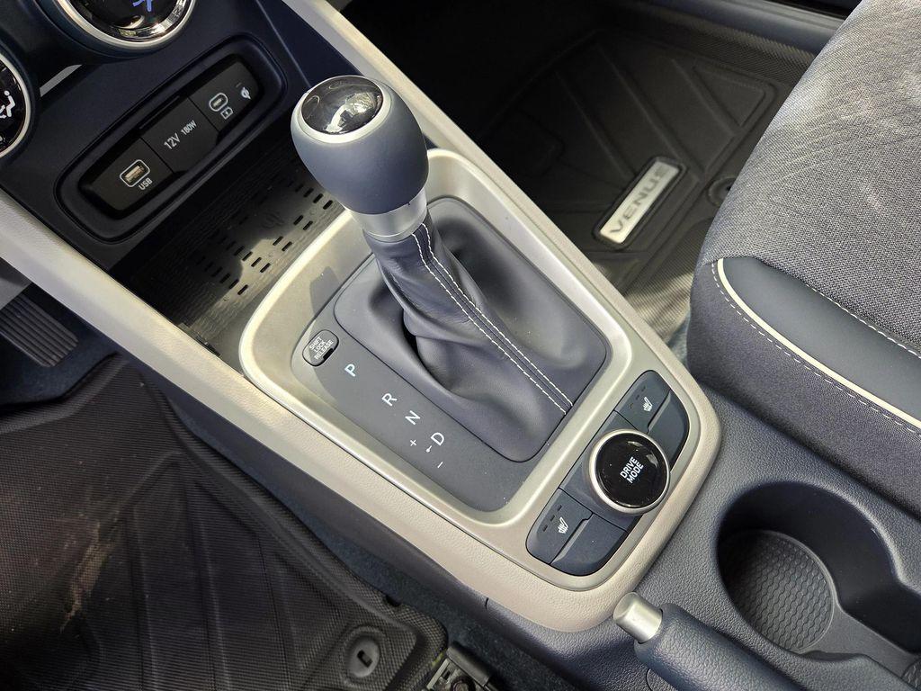 new 2025 Hyundai Venue car, priced at $25,965