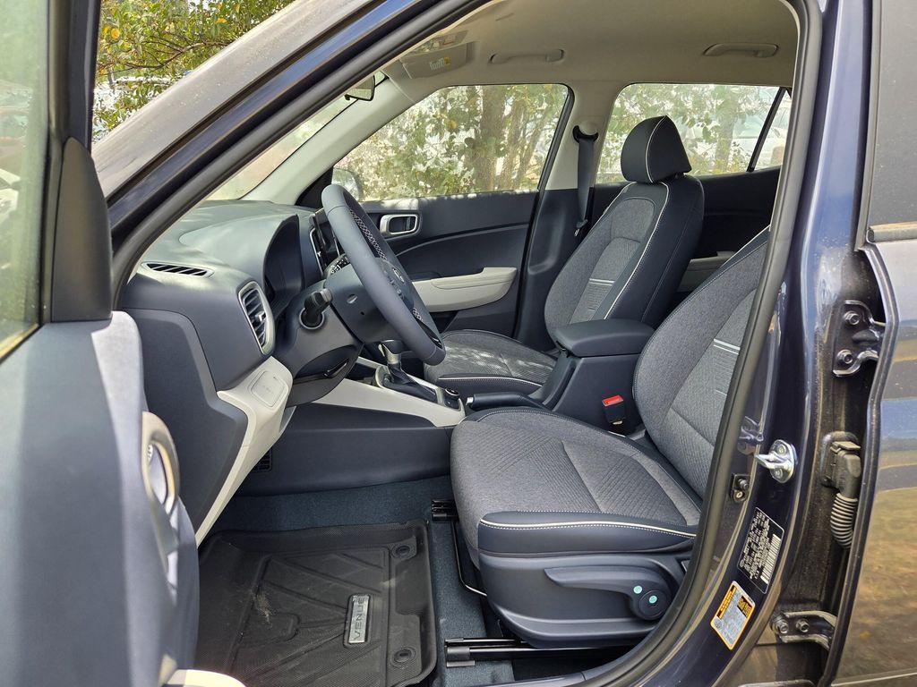 new 2025 Hyundai Venue car, priced at $25,965