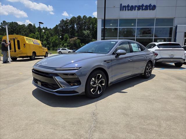 new 2025 Hyundai Sonata car, priced at $30,028
