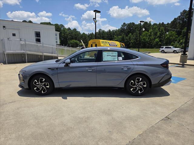 new 2025 Hyundai Sonata car, priced at $30,028
