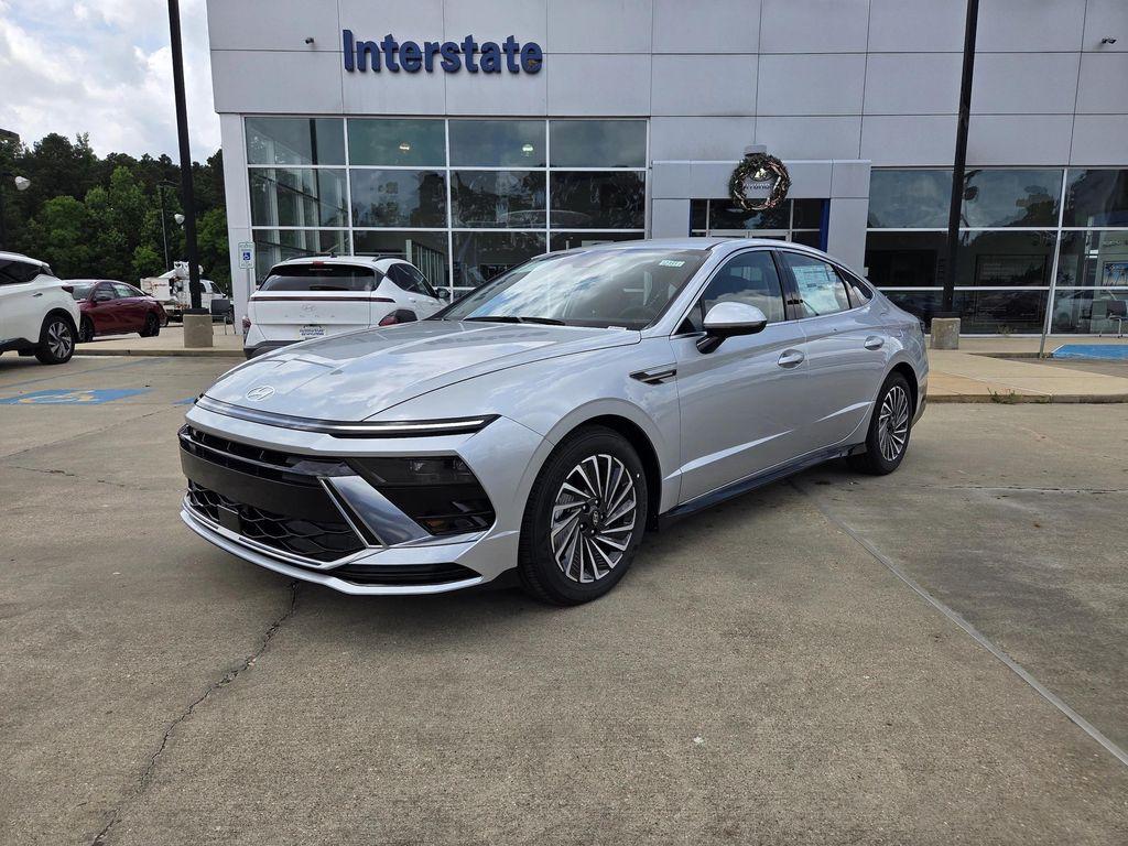 new 2025 Hyundai Sonata Hybrid car, priced at $33,065