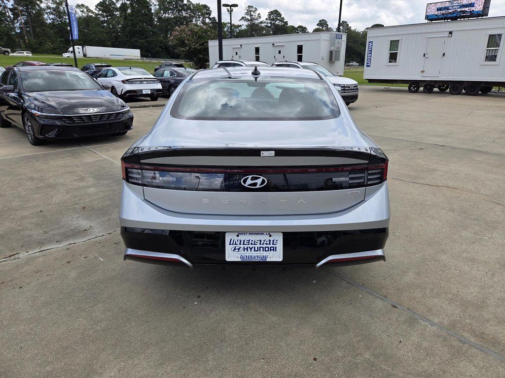 new 2025 Hyundai Sonata Hybrid car, priced at $33,065