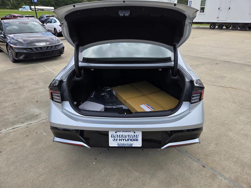 new 2025 Hyundai Sonata Hybrid car, priced at $33,065