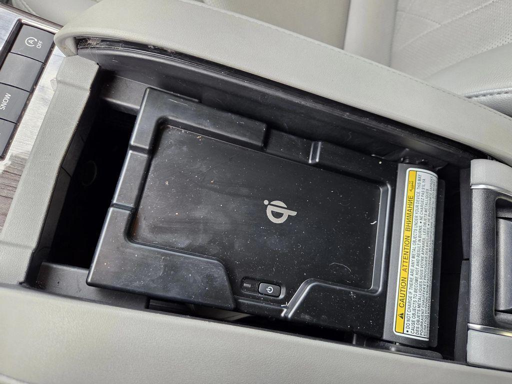 used 2021 Toyota Highlander car, priced at $29,880