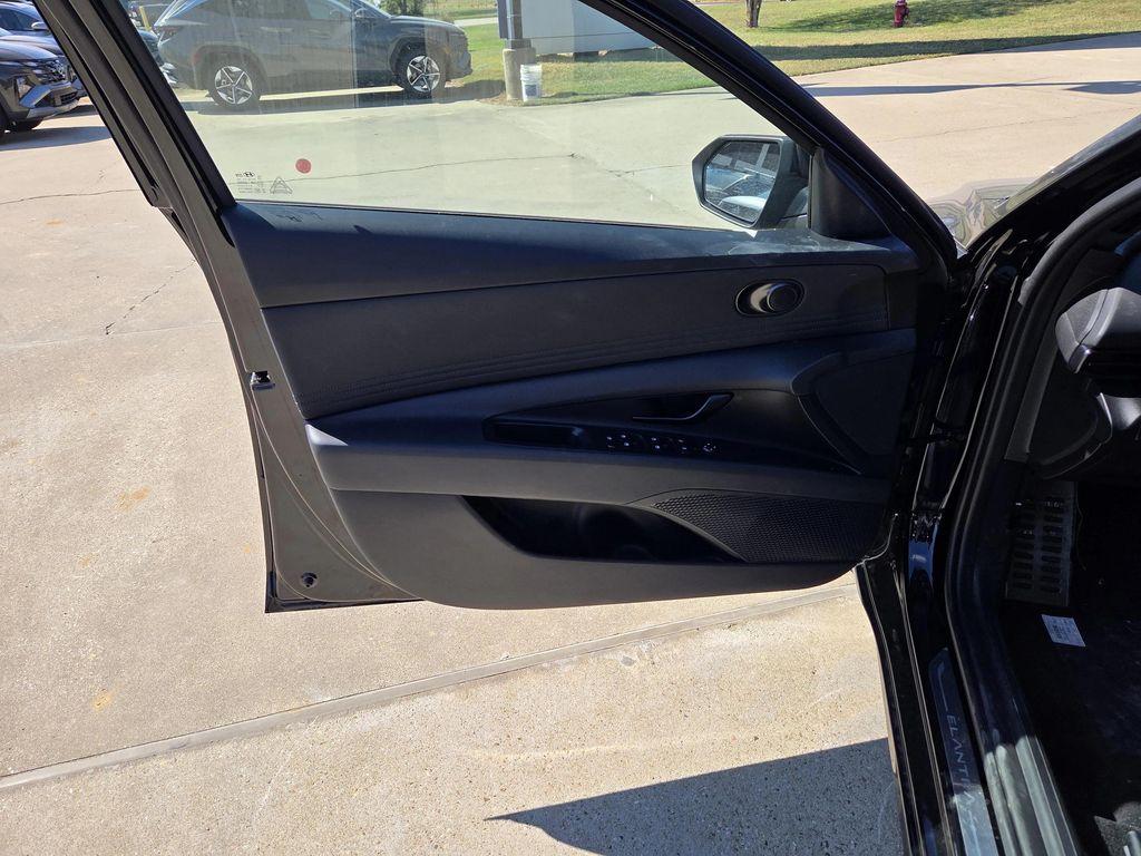 new 2025 Hyundai Elantra car, priced at $25,495