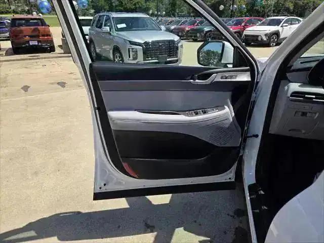 new 2025 Hyundai Palisade car, priced at $48,520