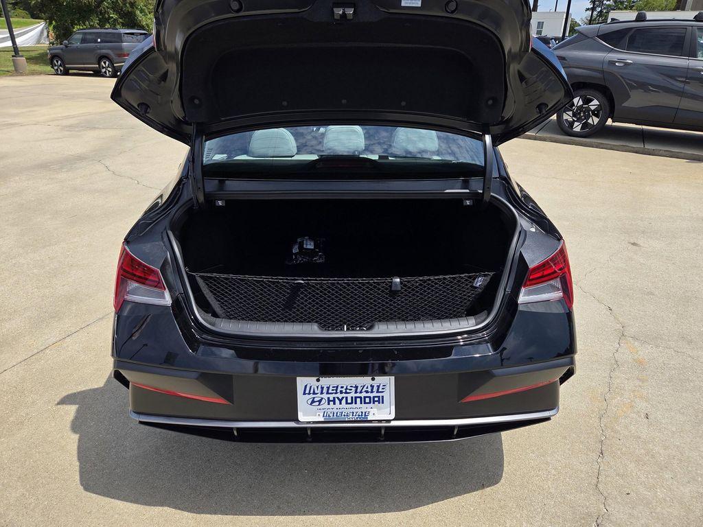 new 2025 Hyundai Elantra car, priced at $28,020