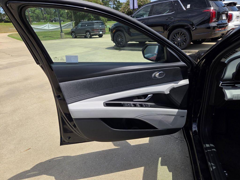 new 2025 Hyundai Elantra car, priced at $28,020