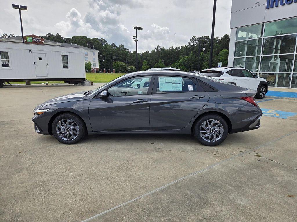 new 2025 Hyundai ELANTRA HEV car, priced at $27,070