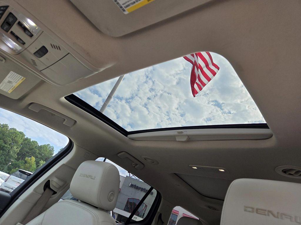 used 2021 GMC Acadia car, priced at $28,880