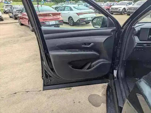 new 2025 Hyundai Tucson car, priced at $36,385