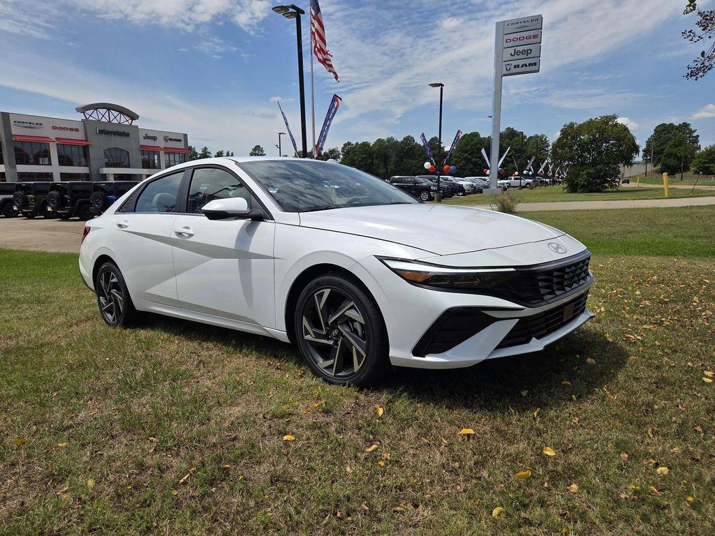 new 2025 Hyundai Elantra car, priced at $28,020