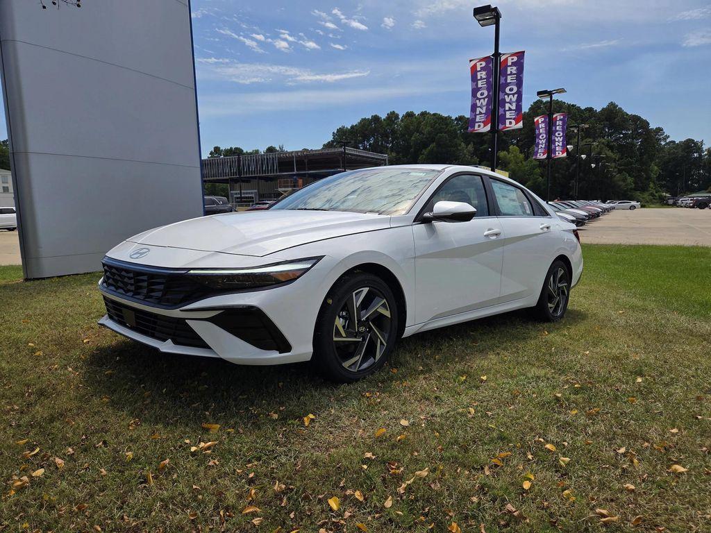 new 2025 Hyundai Elantra car, priced at $28,020