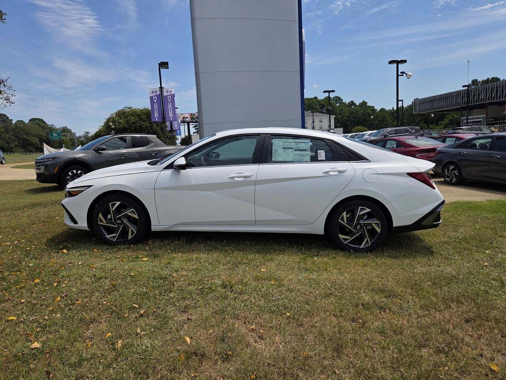 new 2025 Hyundai Elantra car, priced at $28,020