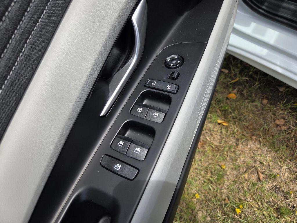 new 2025 Hyundai Elantra car, priced at $28,020