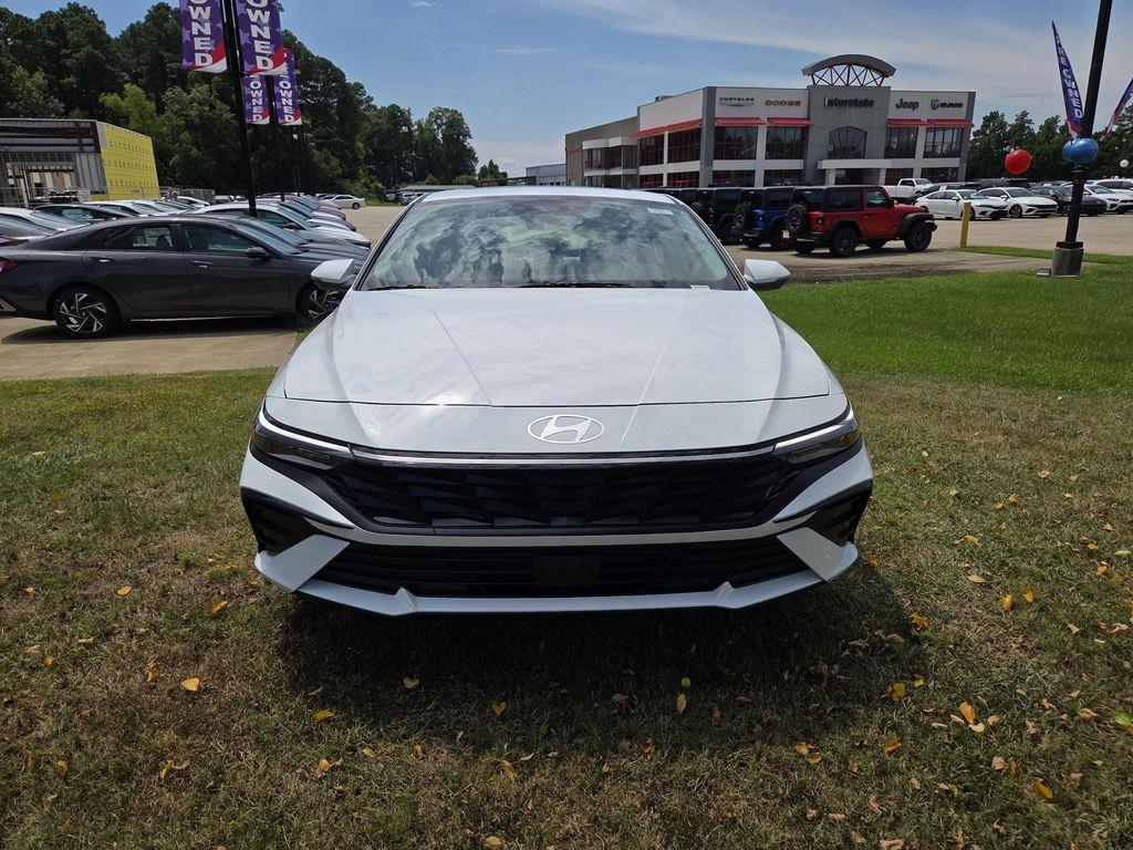new 2025 Hyundai Elantra car, priced at $28,020