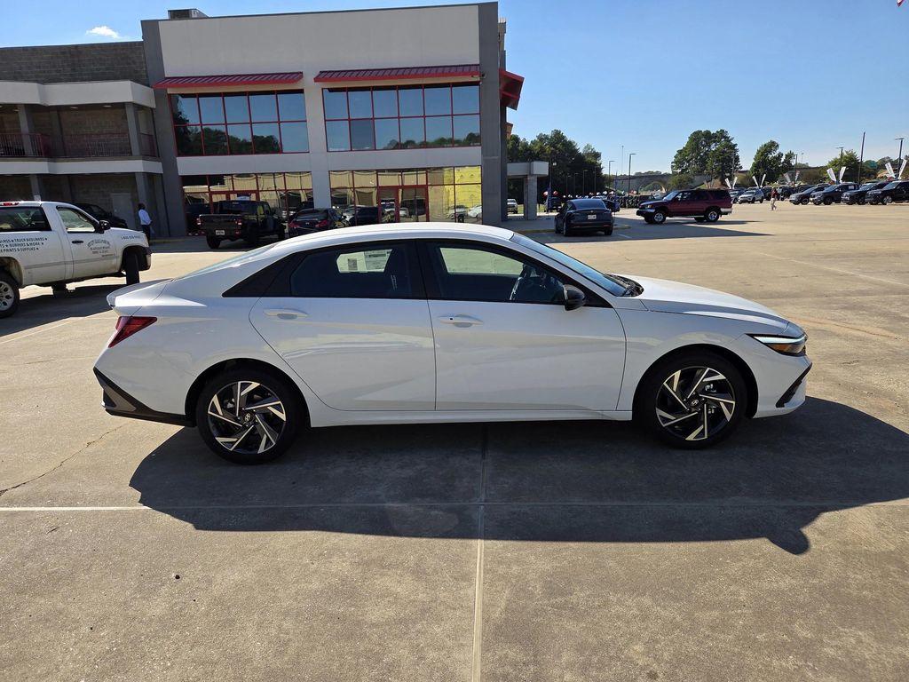 new 2025 Hyundai Elantra car, priced at $25,625