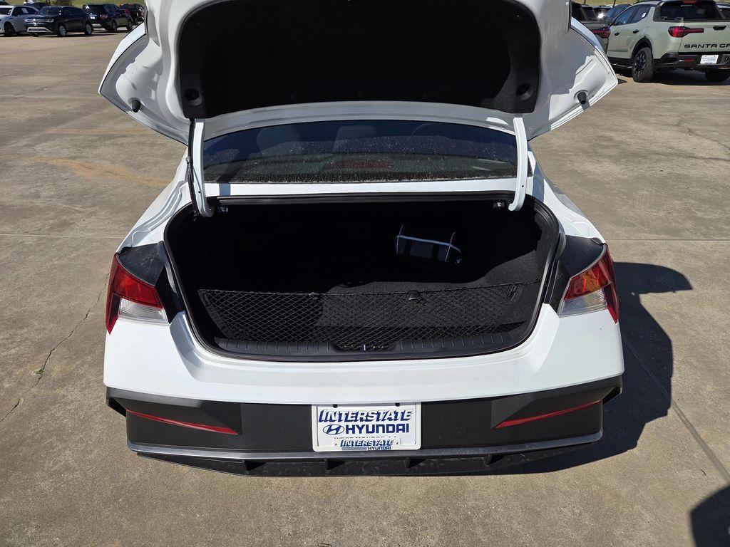 new 2025 Hyundai Elantra car, priced at $25,625