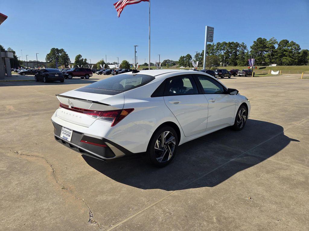 new 2025 Hyundai Elantra car, priced at $25,625