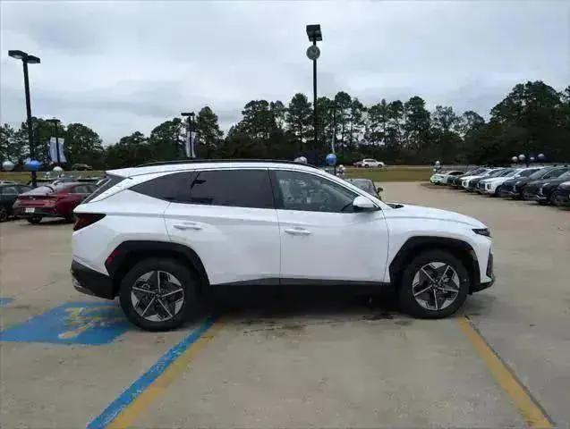 new 2025 Hyundai Tucson car, priced at $33,925