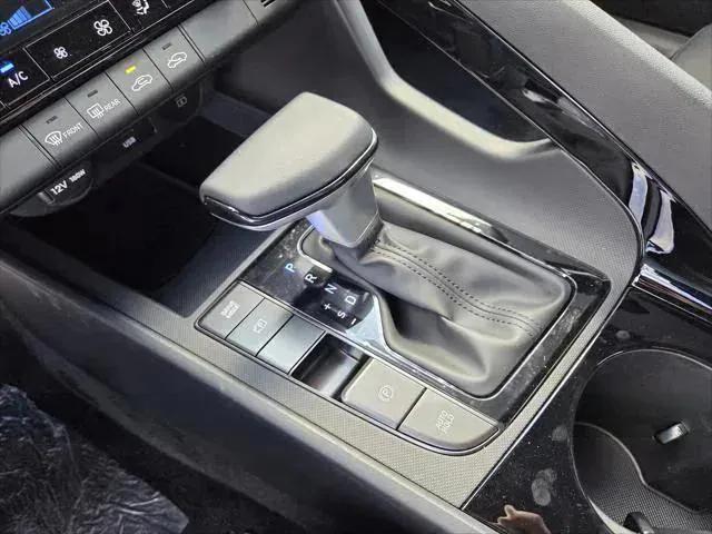 new 2025 Hyundai Elantra car, priced at $30,275