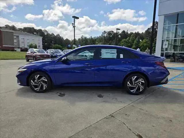 new 2025 Hyundai Elantra car, priced at $30,275
