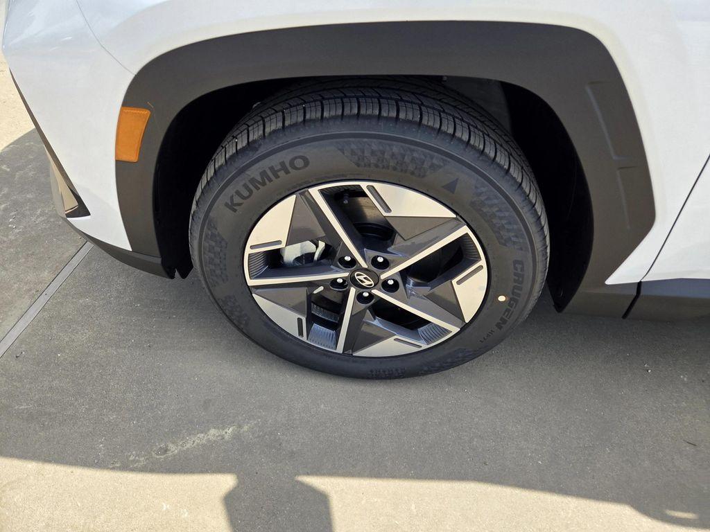 new 2026 Hyundai Tucson car, priced at $32,545