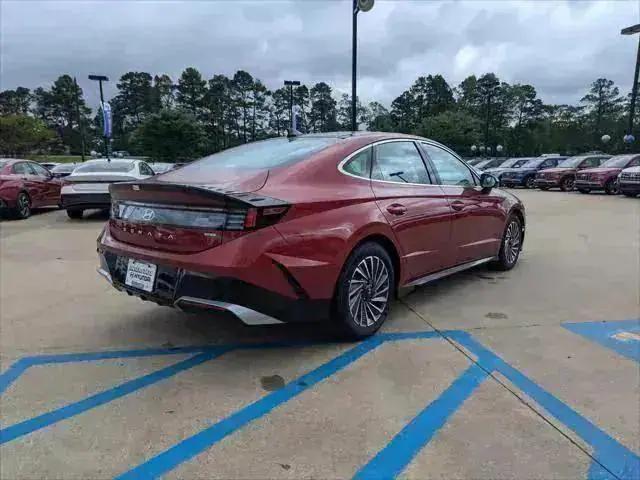 new 2025 Hyundai Sonata Hybrid car, priced at $40,295