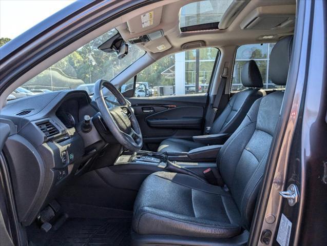 used 2022 Honda Pilot car, priced at $36,880