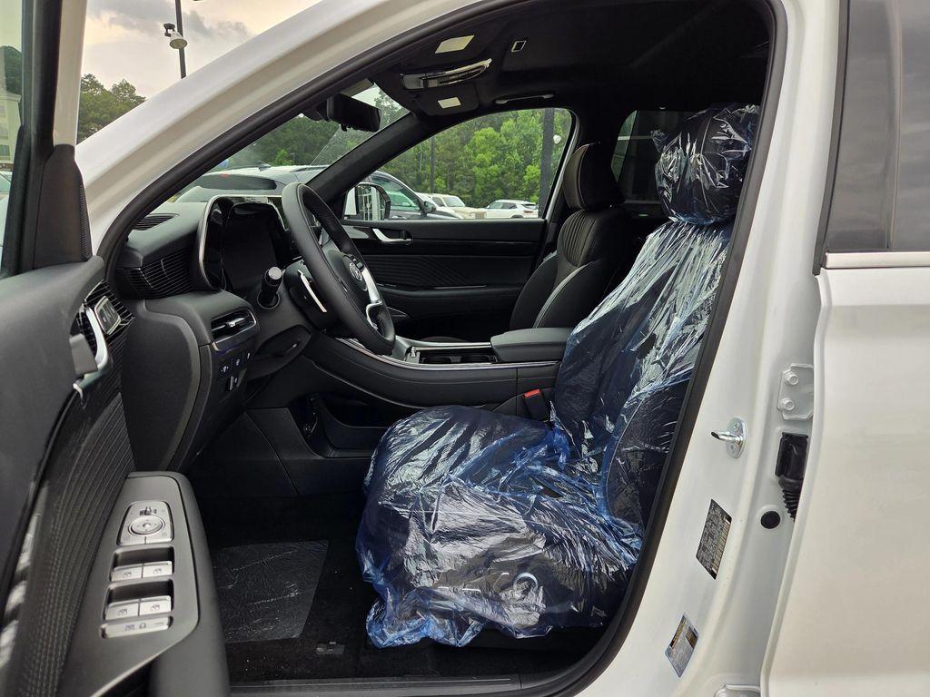 new 2025 Hyundai Palisade car, priced at $57,615