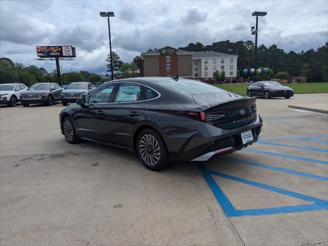 new 2025 Hyundai Sonata Hybrid car, priced at $33,345