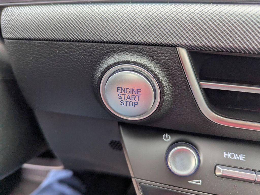 new 2025 Hyundai Sonata Hybrid car, priced at $32,345