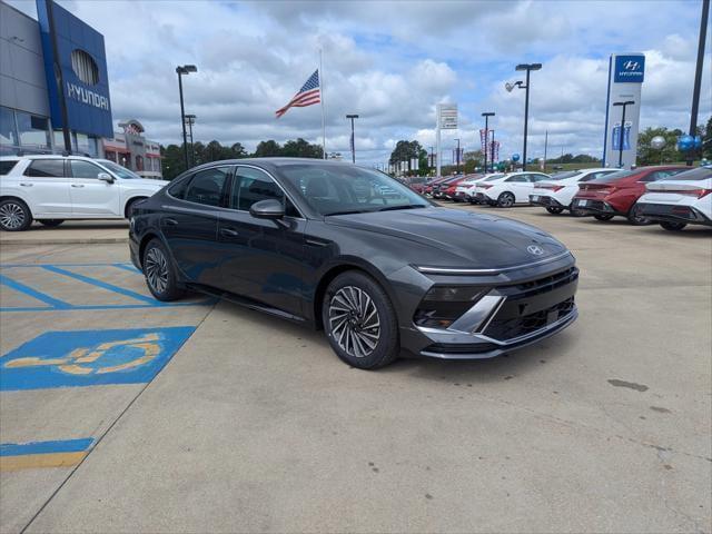new 2025 Hyundai Sonata Hybrid car, priced at $33,345