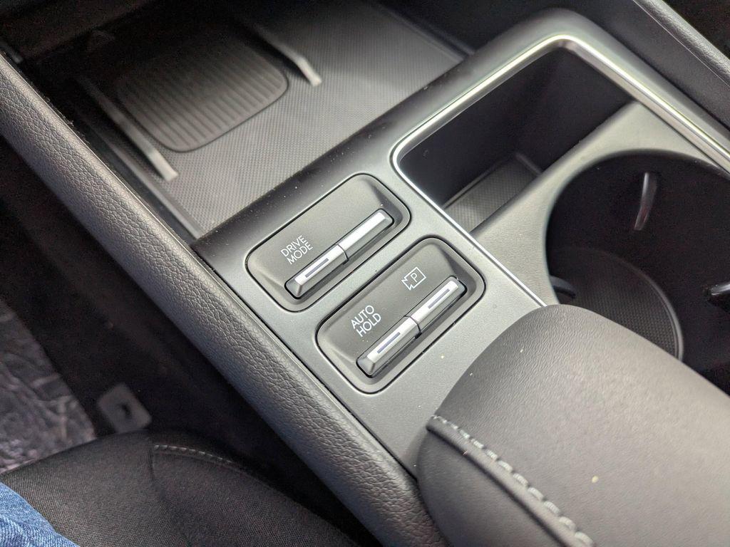 new 2025 Hyundai Sonata Hybrid car, priced at $32,345