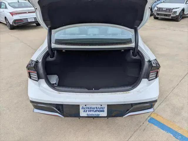 new 2025 Hyundai Sonata Hybrid car, priced at $40,295