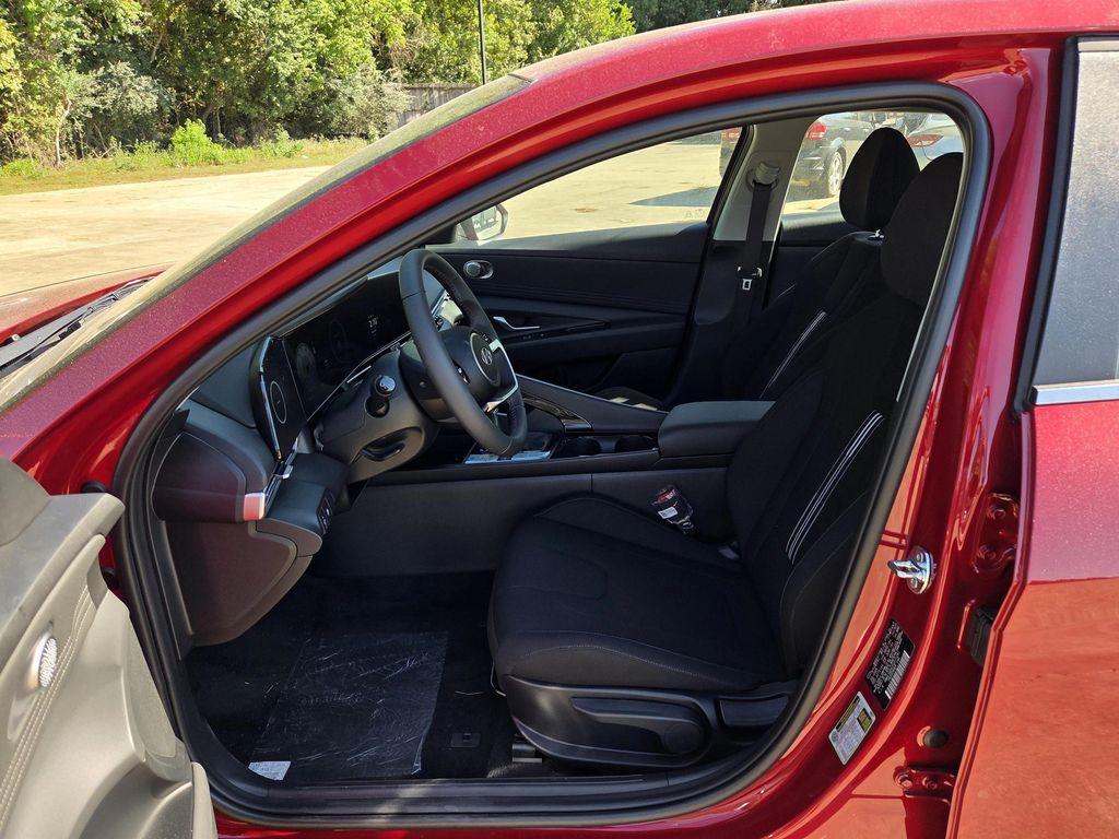 new 2025 Hyundai Elantra car, priced at $28,595