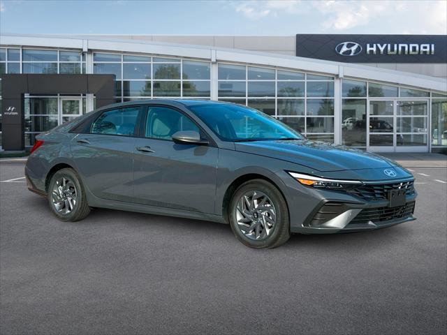 new 2024 Hyundai Elantra car, priced at $28,005