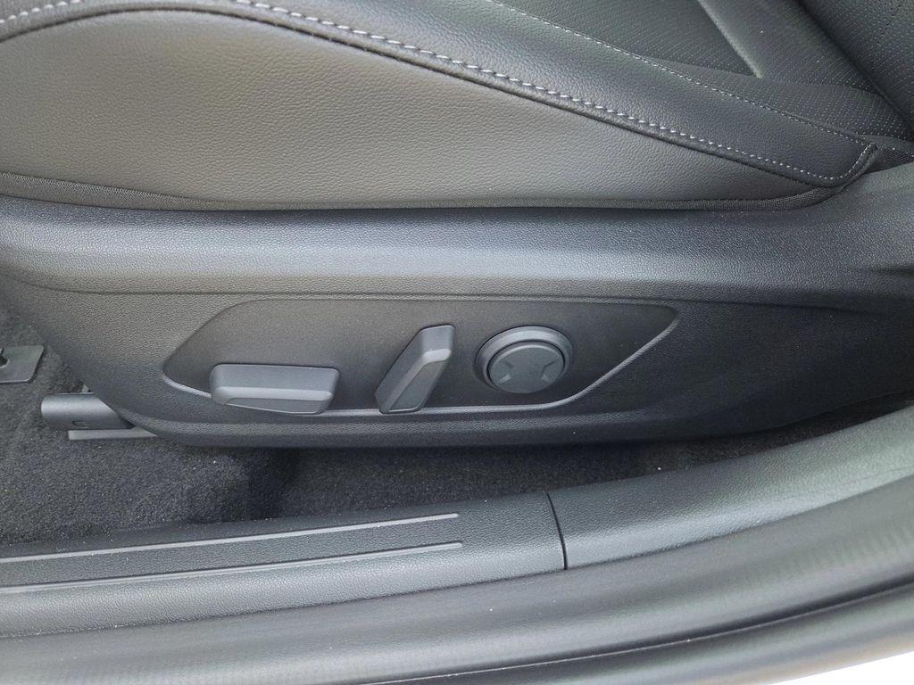 new 2025 Hyundai Elantra car, priced at $29,740