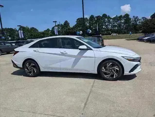 new 2024 Hyundai Elantra car, priced at $28,515