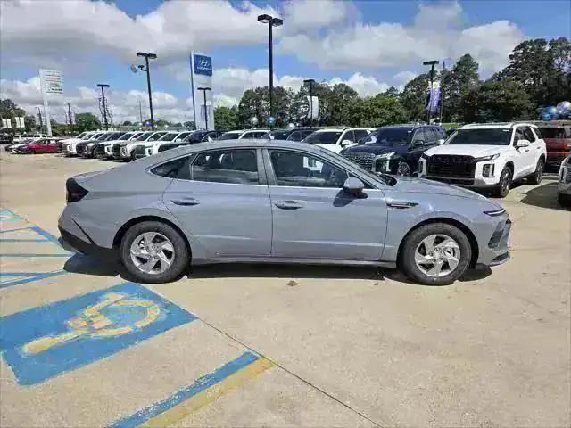 new 2025 Hyundai Sonata car, priced at $29,095