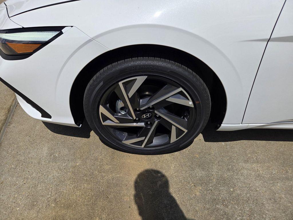 new 2025 Hyundai ELANTRA HEV car, priced at $29,705