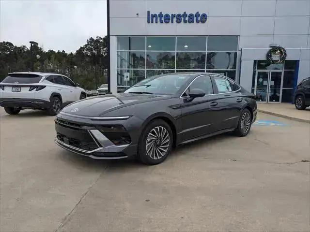 new 2025 Hyundai Sonata Hybrid car, priced at $39,795