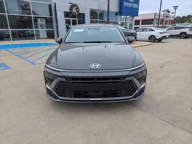 new 2025 Hyundai Sonata Hybrid car, priced at $39,795