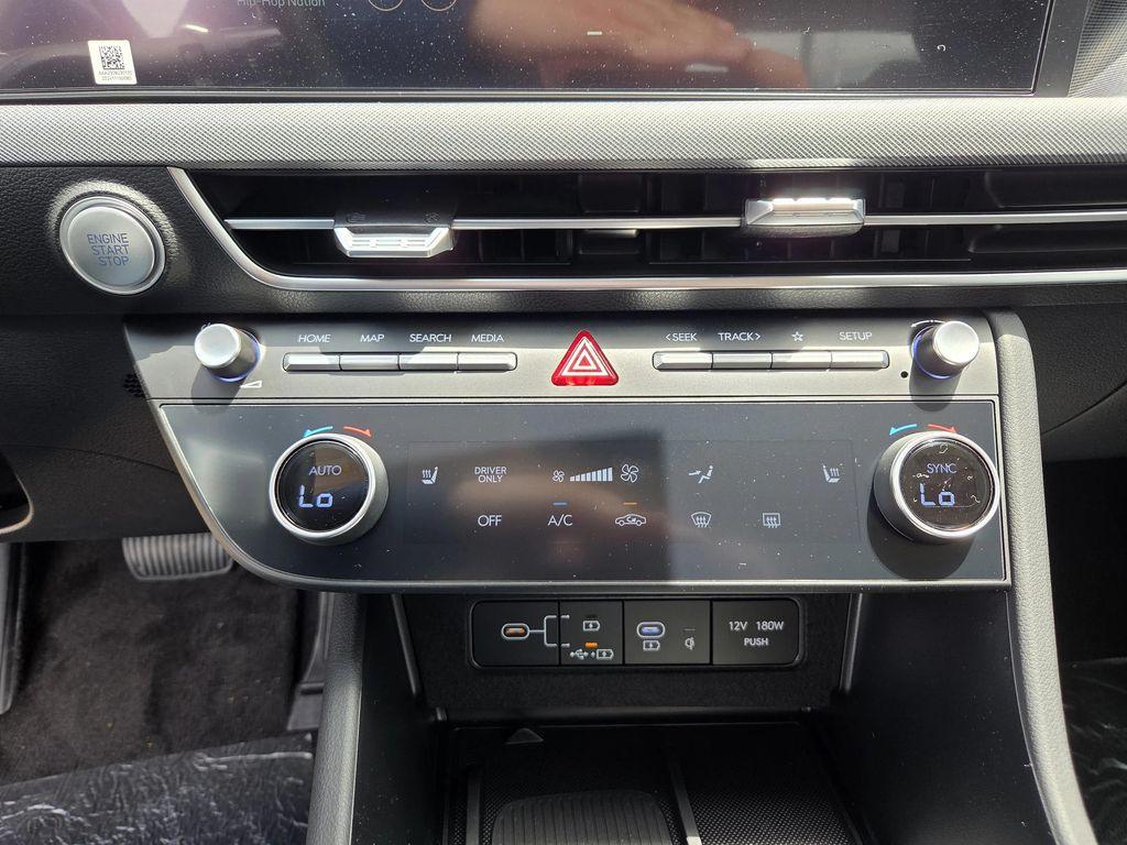 new 2025 Hyundai Sonata Hybrid car, priced at $33,070