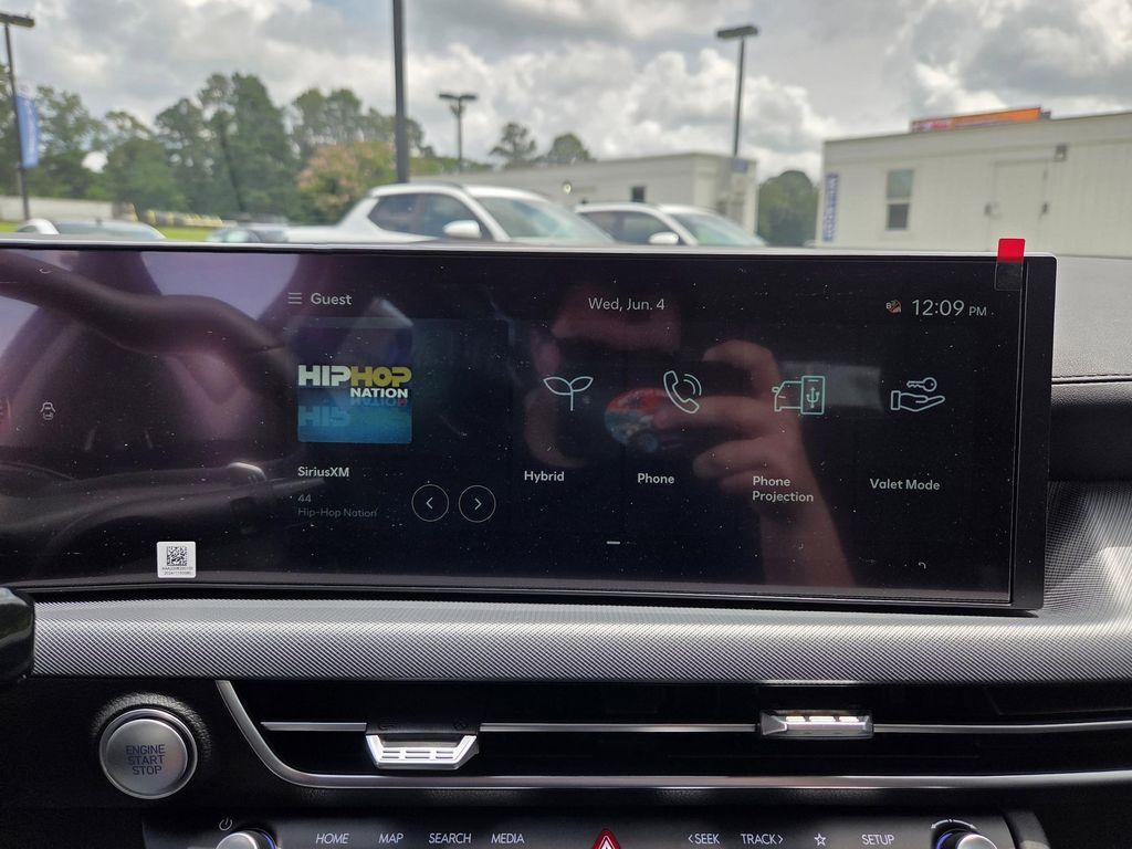 new 2025 Hyundai Sonata Hybrid car, priced at $33,070