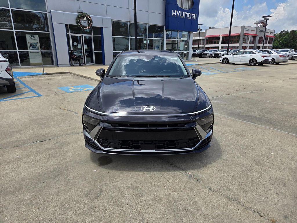 new 2025 Hyundai Sonata Hybrid car, priced at $33,070